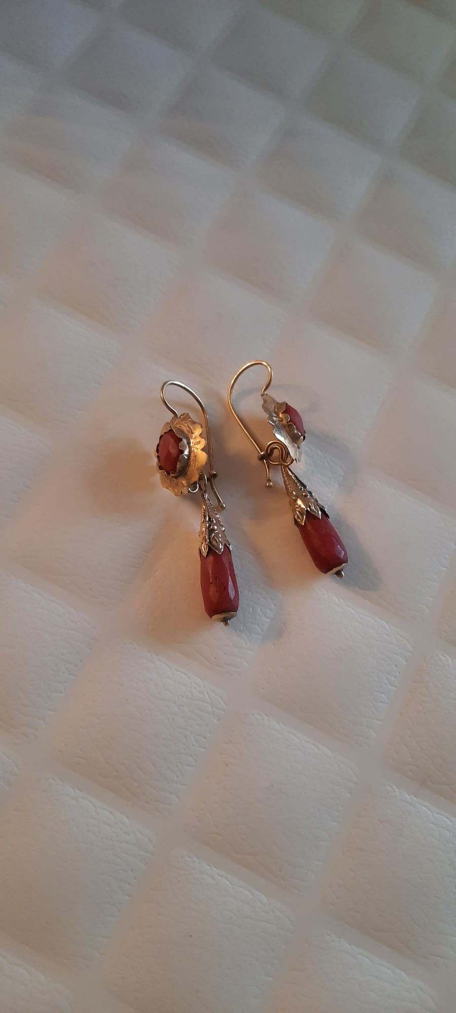 ORECCHINO BORBONICO CORALLO